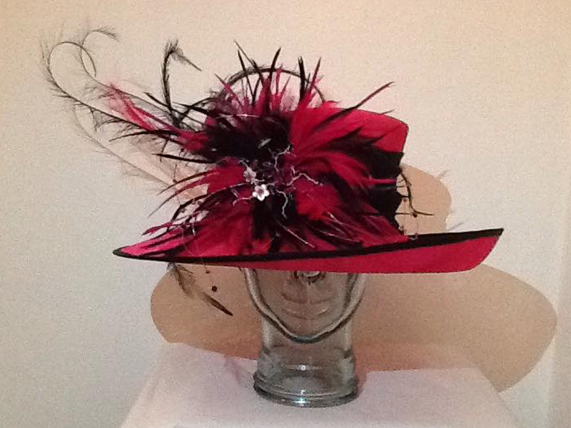 Hat 1351 Fuchsia and Black