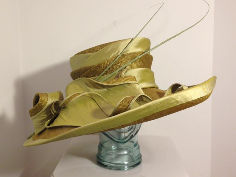Hat 821 Golden Green