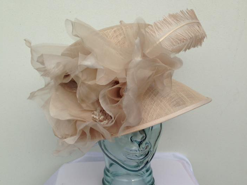 Hat 1346 Champagne