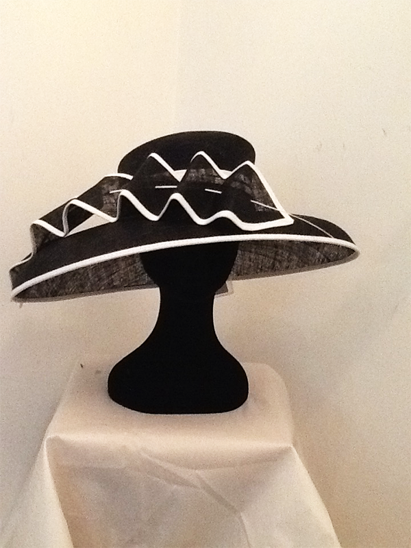 Black & White Zig Zag Hat