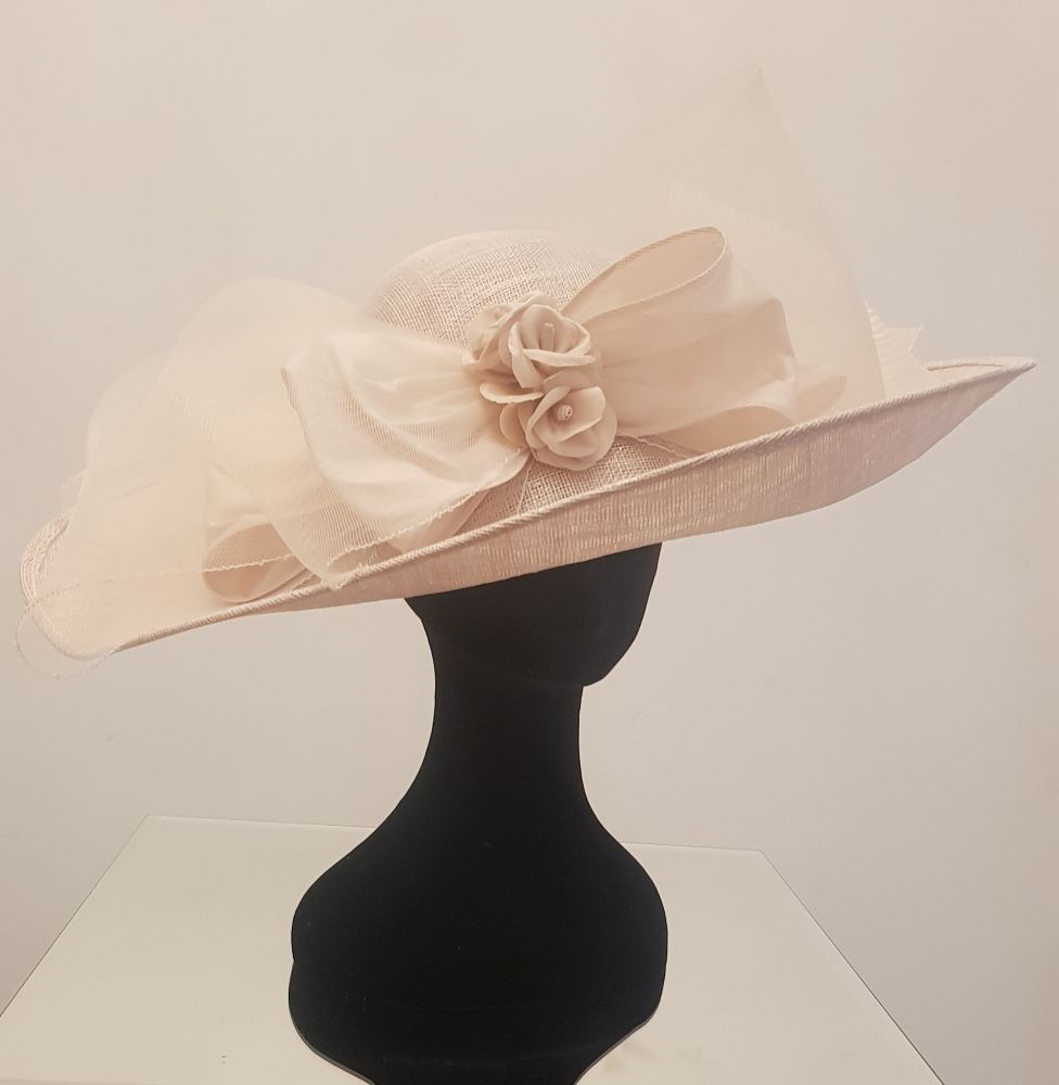 Hat 1940 - Nude/ Pale Pink Shimmer