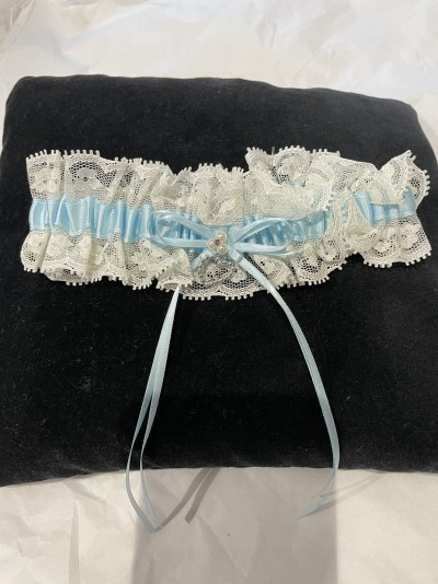 Ivory Lace Garter